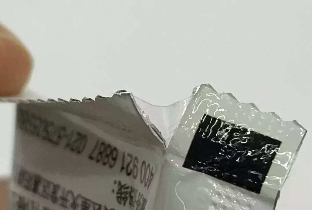 大幅變形而未能撕裂的包裝薄膜材料