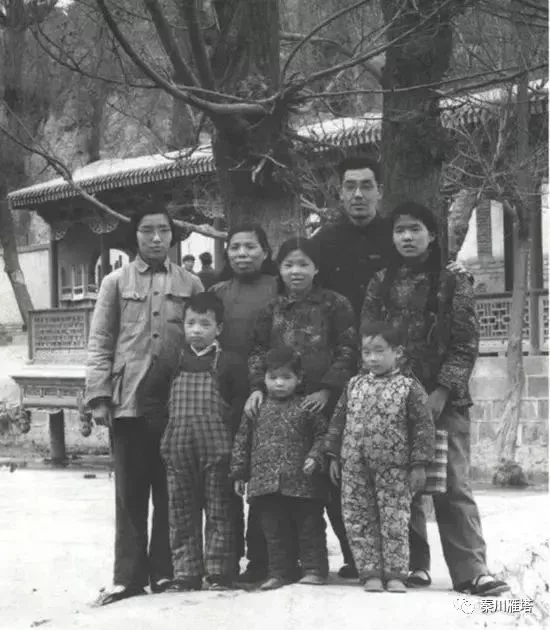 上世紀五十年代,趙先生一家在蘭大的全家福