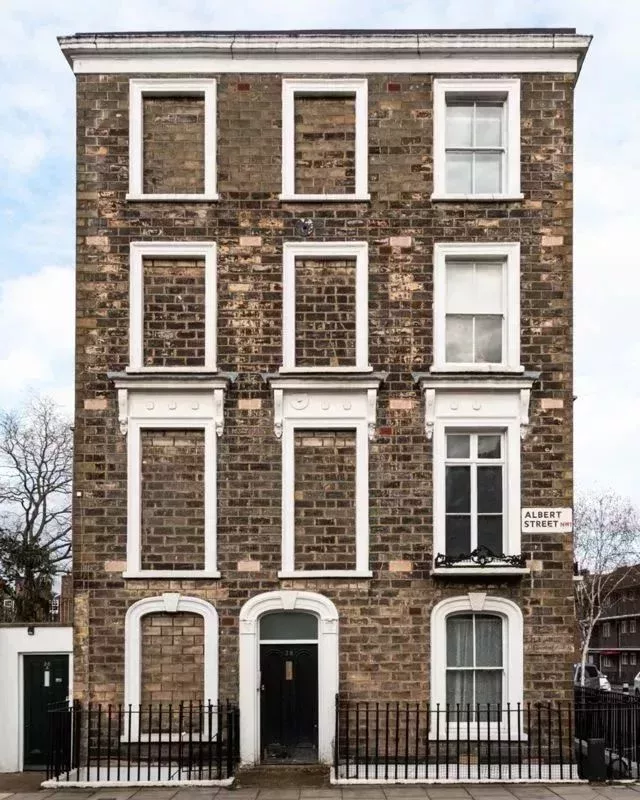 Albert Street, 建於19世紀中期