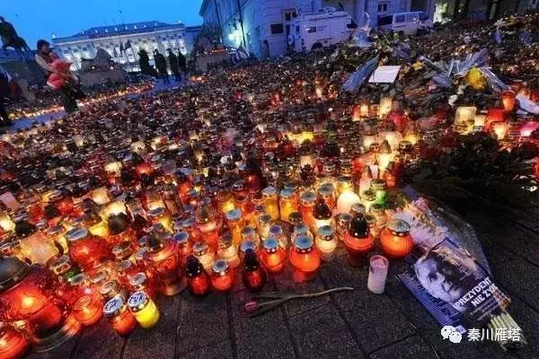 2010年4月10日,波蘭前總統卡欽斯基等國家政要在前往俄國參加“紀念卡廷遇難七十週年”活動中遭遇飛機失事,不幸遇難