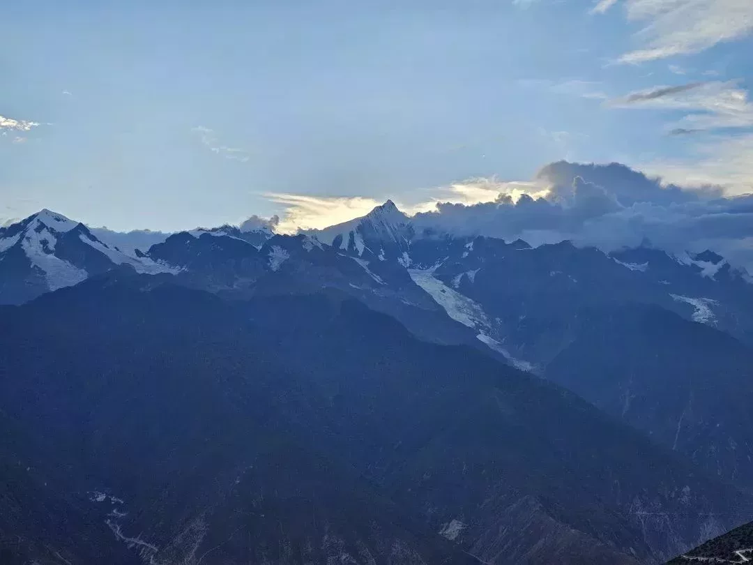 梅里雪山