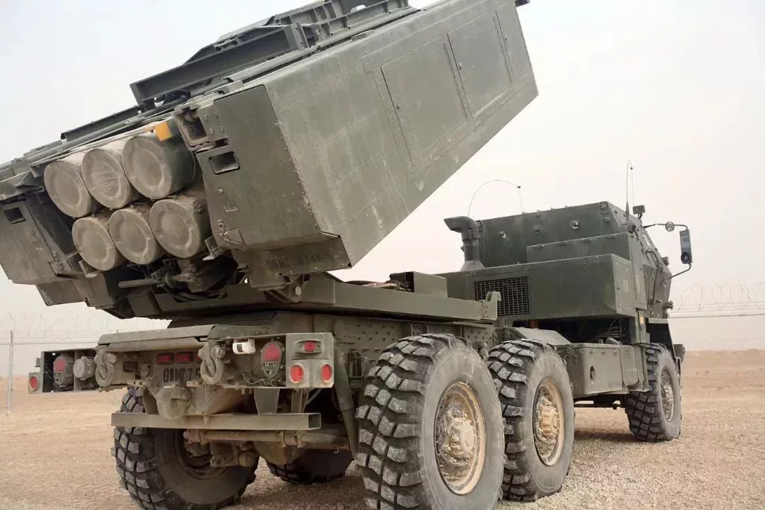 M142高機動性多管火箭系統