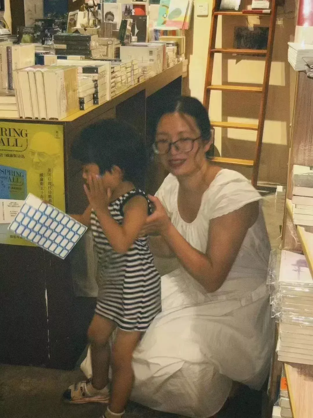 小七和女兒小船兒。