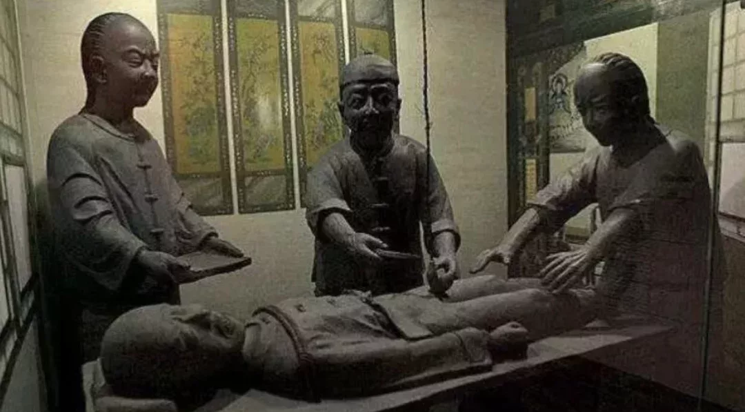 ◇ 圖爲清代“淨身”復原雕塑