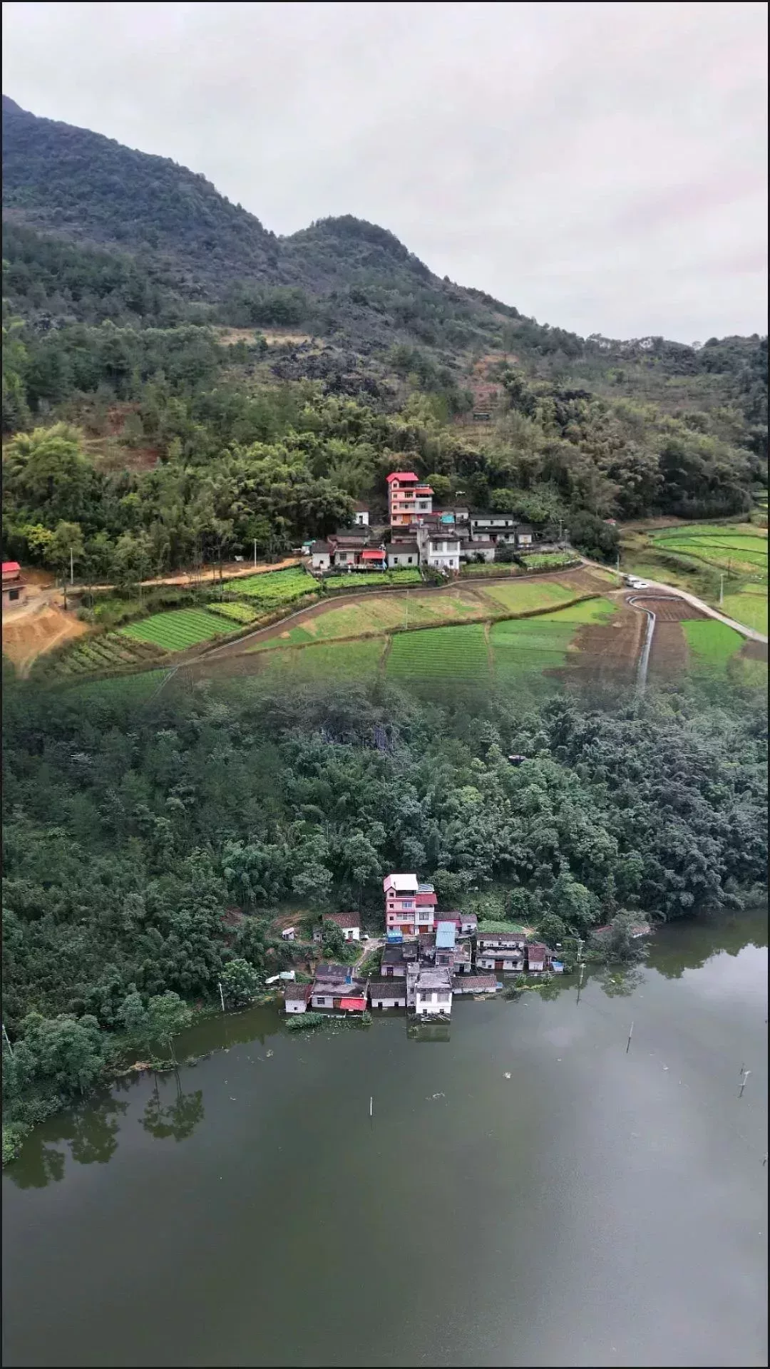 六安村受淹前後對比。(受訪者 / 圖)