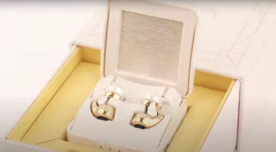 Nova H1和它的充電盒|NOVA