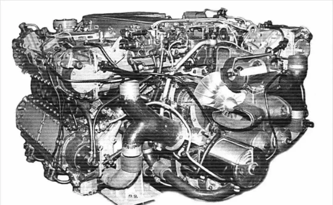 ▲2DG-8M型柴油發動機