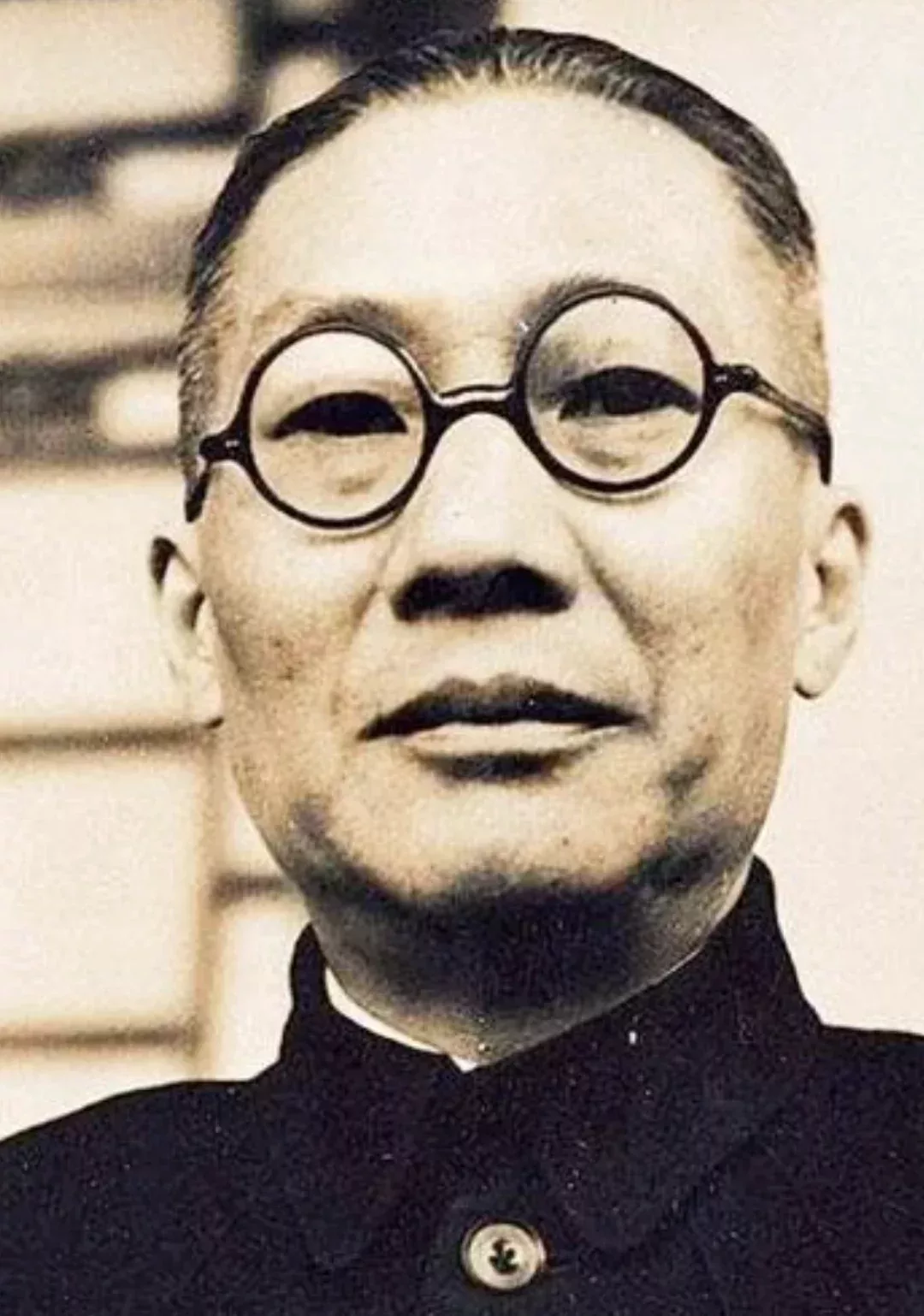 ◇ 圖爲吳鐵城(1888年一1953年11月19日),早年在九江美國教會學校讀書。1909年隨林森在當地進行革命活動,同年加入同盟會。1953年11月19日死於臺北。