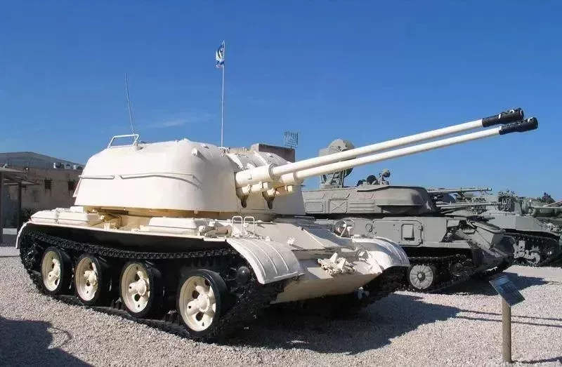 ▲ZSU-57-2自行高射炮
