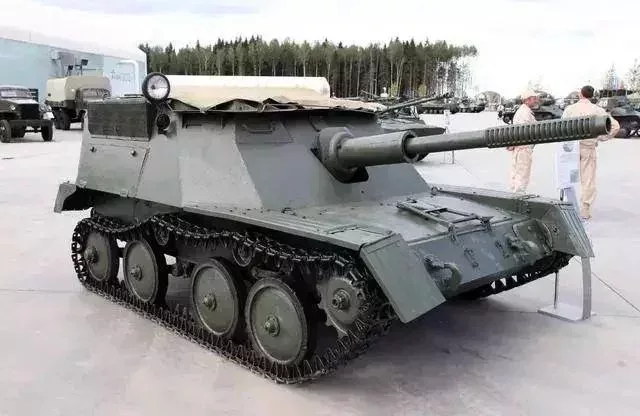 ▲ASU-57坦克殲擊車