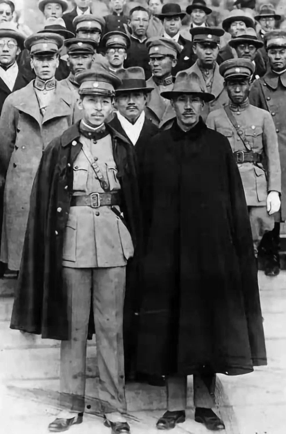 ◇ 圖爲1930年南京蔣介石與張學良合影