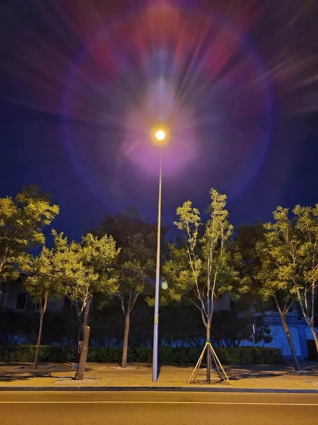 SAMSUNG 三星 Galaxy S20 智能手機-眩光