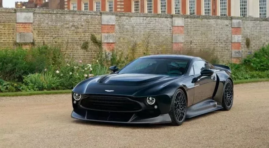 Aston Martin Victor