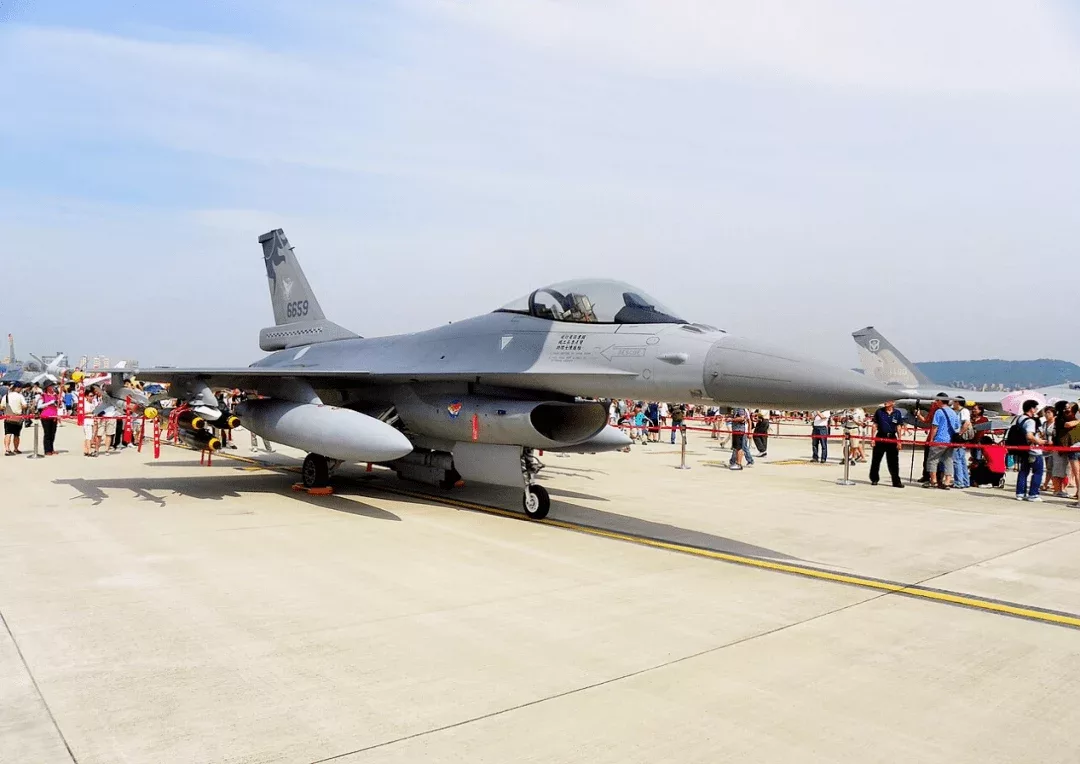 ▲隸屬臺空軍第401聯隊的F-16A戰鬥機,這批戰機已經完成中期延壽升級