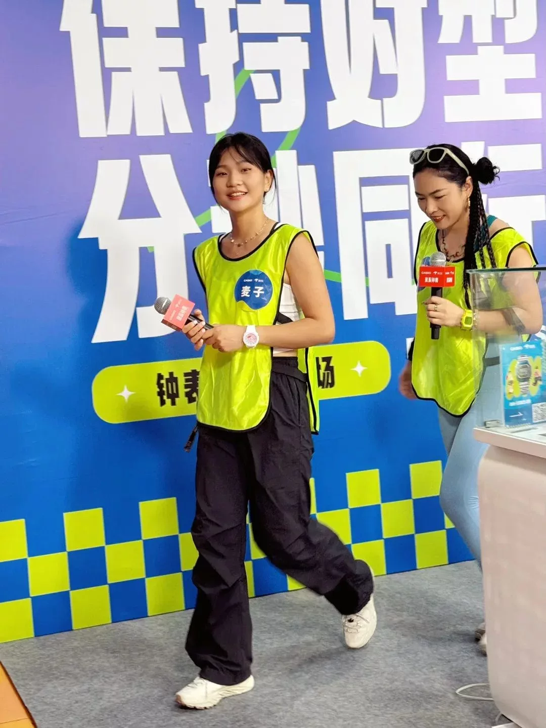 人一旦知道愛是什麼樣,就會矯情起來……