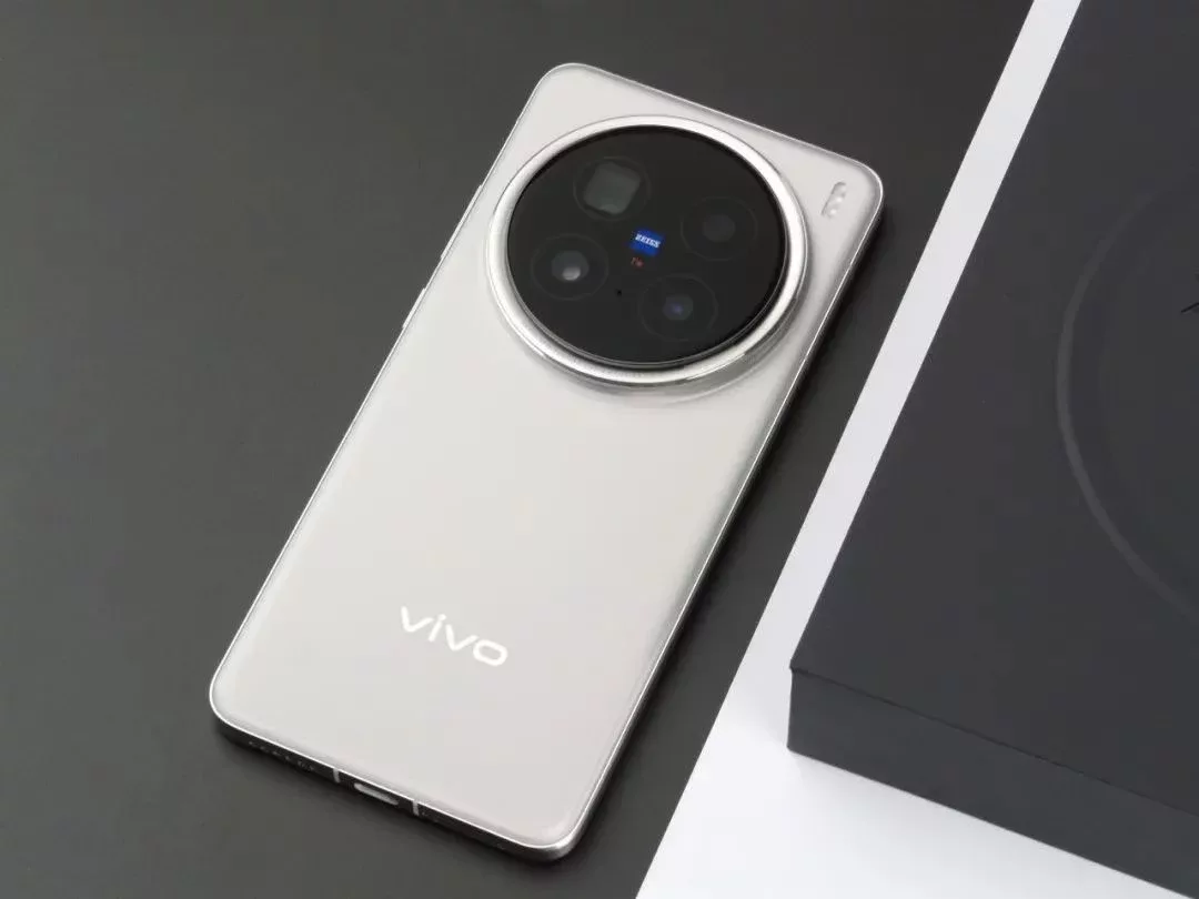 vivo X200 Pro 智能手機背面