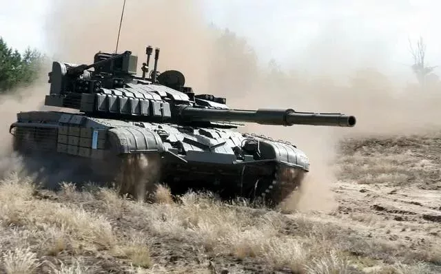 ▲T-72M2主戰坦克