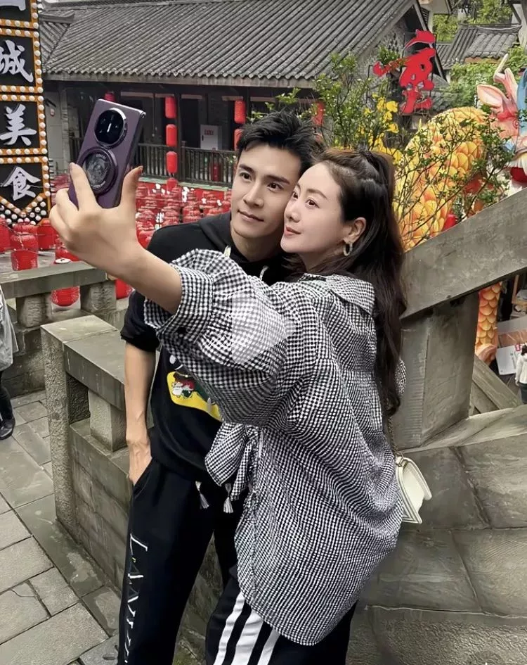 和經超兩個人一起短途旅行,