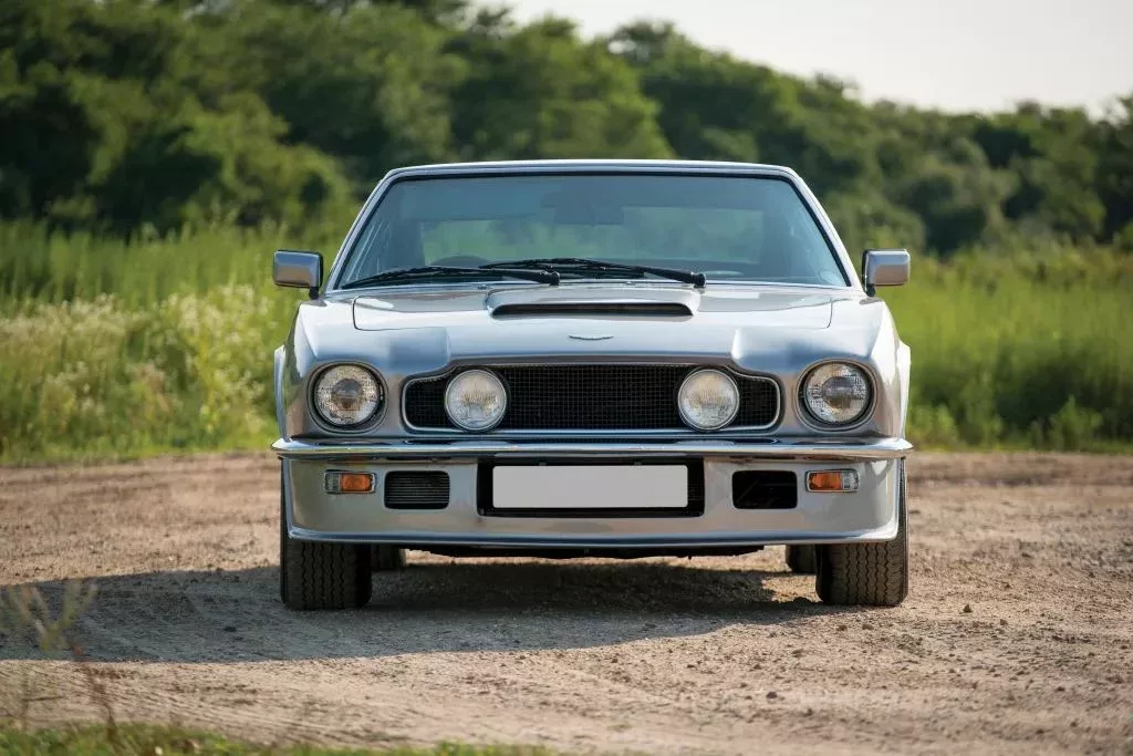 Aston Martin V8 Vantage
1972