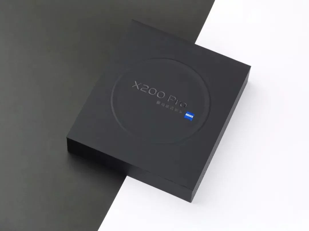 vivo X200 Pro 智能手機包裝盒