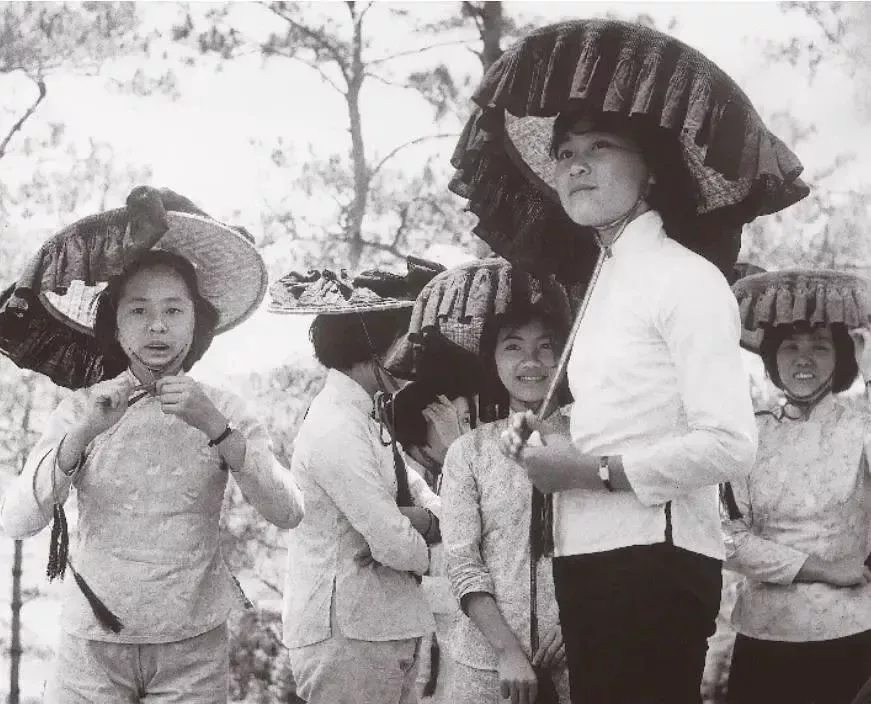 村姑,上水古洞村,1966年。