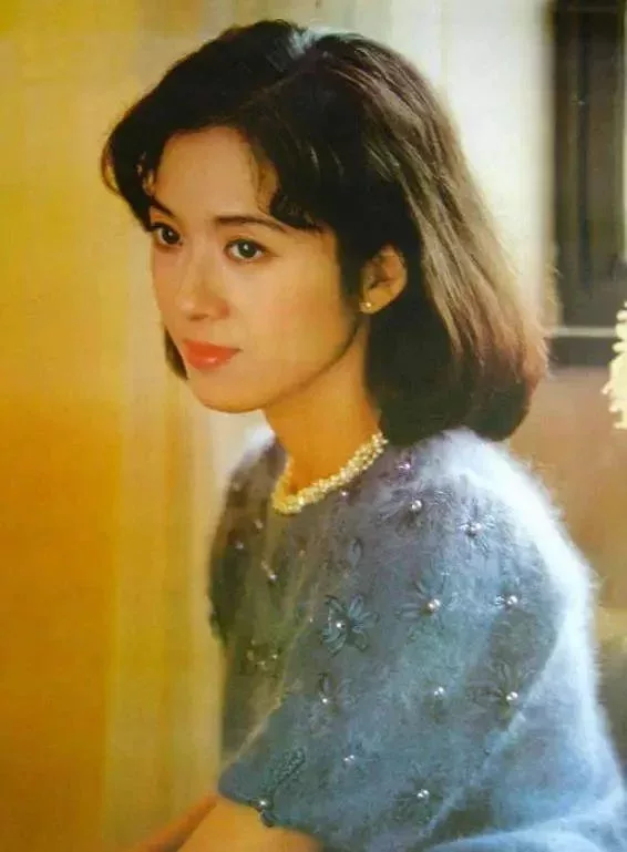 人間大富貴花朱琳