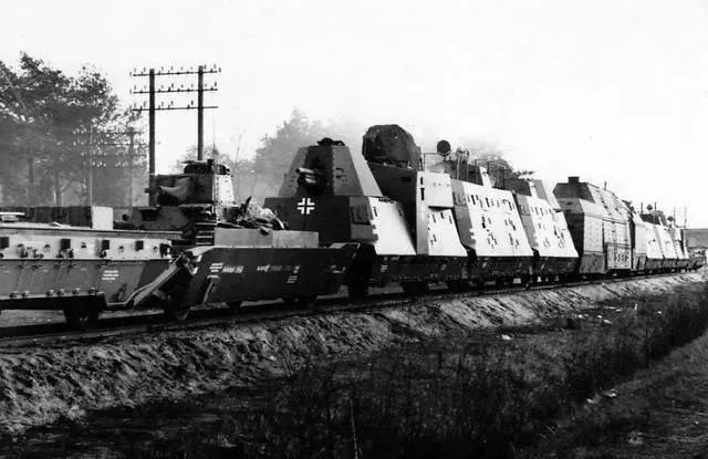 ▲BP-42型裝甲列車